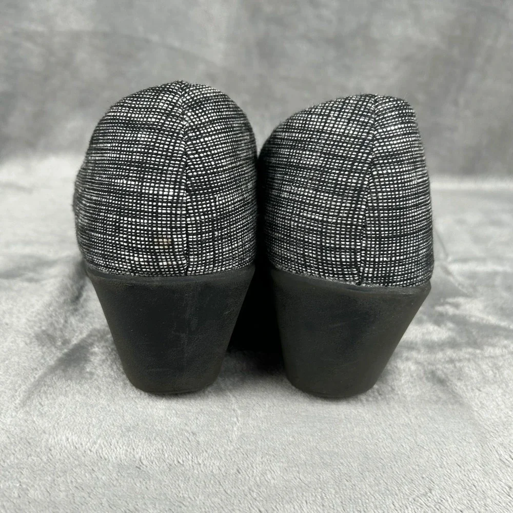 Dexflex Comfort Womens Black White Textured Buckle Wedge Pumps Size 12